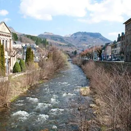 Appartement D'Une Chambre A La Bourboule Avec Magnifique Vue Sur La Montagne Jardin Clos Et Wifi A 12 Km Des Pistes * ラ・ブルブール